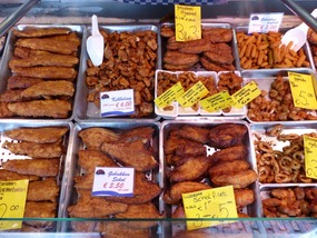 Gebakken Vis (Various Fried Fish)