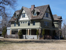 Byron Story Mansion