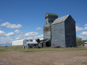 Grain ELevator in Opheim