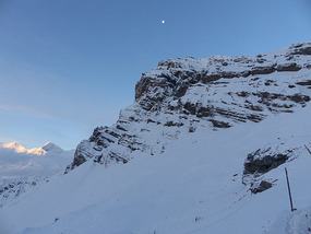 Dawn at Thorung High Camp