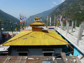 Temple in Zhangmu