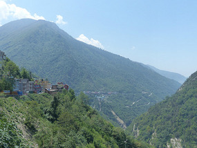 View from Zhangmu down to the Nepalese border