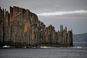 Cliffs at Cape Raoul [2]
