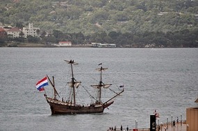 The Duyfken coming to accompany us out