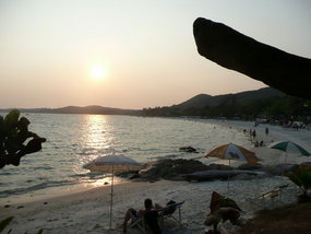 Start of Sunset...Ko Samet
