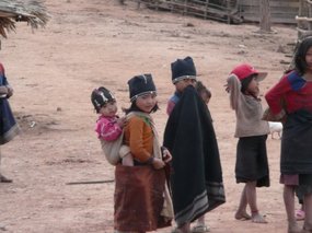 Akha chidren