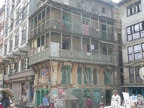 Old crumbling buidlings of Nepal