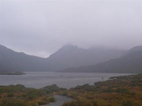 Dove Lake & Cradle MT in the Rain!