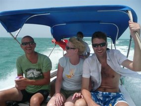 Marten, Steffi & Ads heading out to the reef