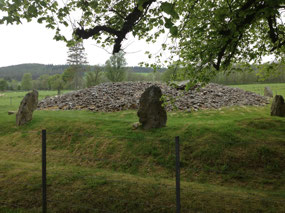 Corrimony cairn and standing stones