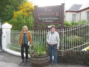 Sandy and Nikki outside Edradour Distillery