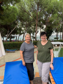 Jody and Nikki outside the Park Beach Hotel