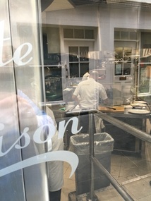 Bakers at work in Le Petite Maison