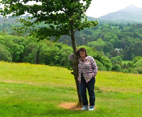 Melissa and tree with Sugarloaf Mountain