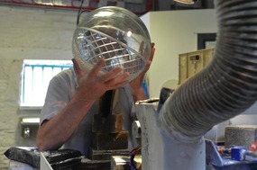 Cutting the glass