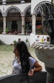 Rila - Jeune fille à la fontaine