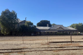 Gladstone Railway Station