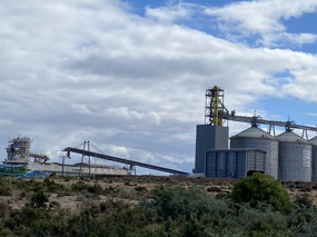T-Port Loading Facility at Lucky Bay
