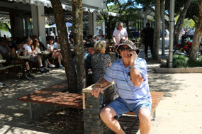 A Call from Jase, Nic & girls on Hasting St