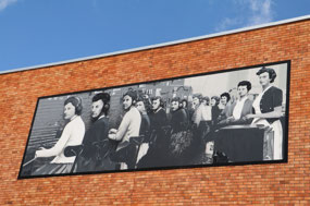 32 Telephonist Mural