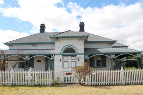 Mary Poppins house owned by L Struthers