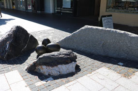 Dragon eggs in Mall