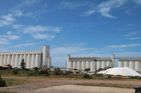 Storage facilities at Thevenard Port