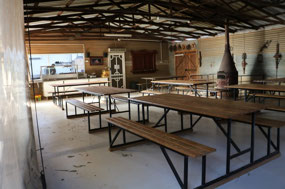 Black tablecloths were placed on the tables.