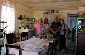 Memories for4 retired 'Yuna-ites' 