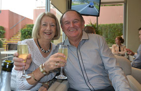 Champagne with Kevin & Val at the Ibis Sydney
