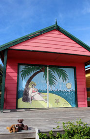 Wally & Clara love this bathing box