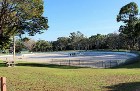 Public swimming lake at Naracoorte