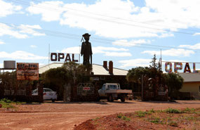 Just another opal outlet in Coober Pedy