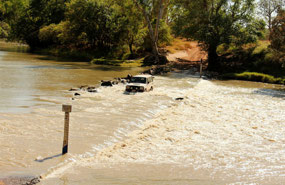 A vehicle coming from Arnhem Land 