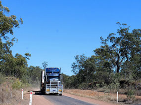 Meeting a road train on a Developmental road