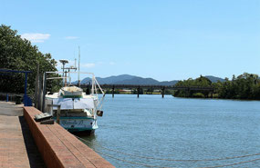 Innisfail riverfront & Geraldton Bridge