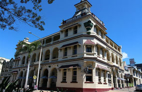 Heritage Criterion Hotel on Fitzroy River