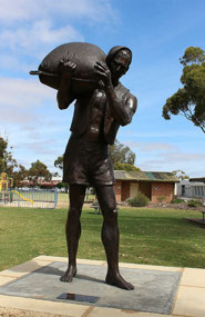 'Wheat Lumper' statue in the park at Cummins