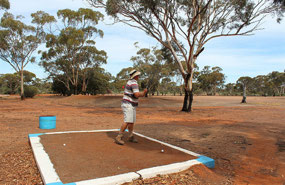 Silver Lake Par 4 at Kambalda