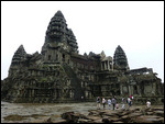 Angkor Wat - closer look at the central towers