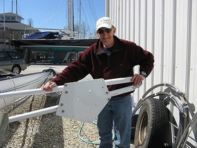 Spreader Mounting Bracket for Radome