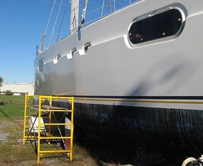 Fiberglass polishing in progress