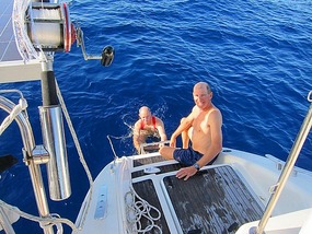 On the Hatteras Abyssal Plain