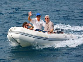 Ken and Joan arrive for a week's vacation