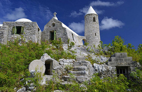 Final steps to The Hermitage with burial site