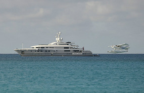 Seaplane arrives at KoGo's beckoning!