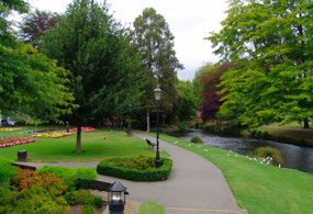 Park along Avon River