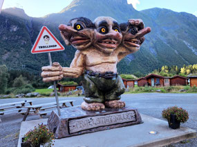 3-Headed Troll