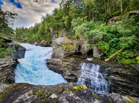for up-close view of  the gorge falls