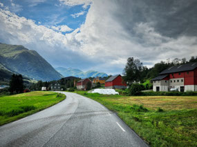 Lush farmlands - Skei